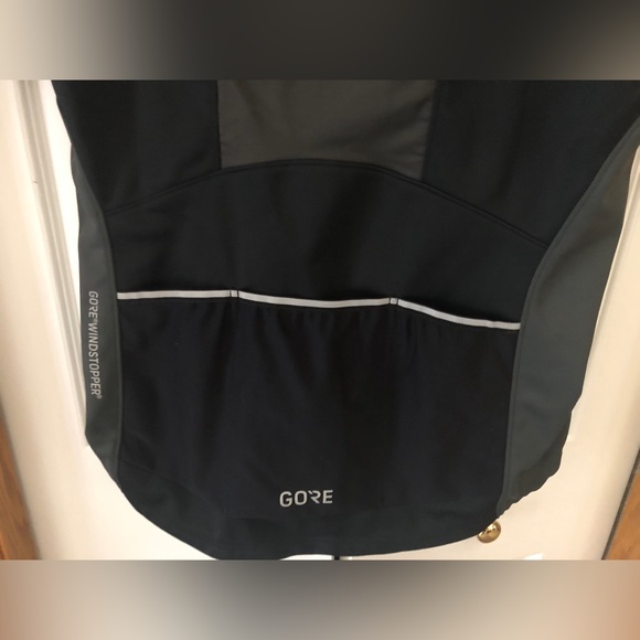 GORE C3 Ladies Windstopper Phantom Zip-off Jacket - Picture 5 of 7
